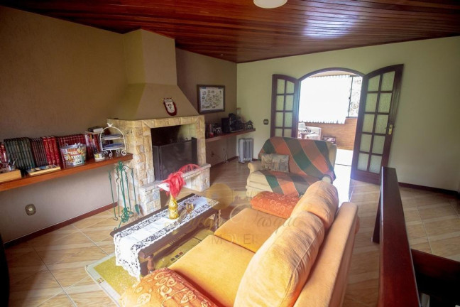 Imagem Casa com 2 Quartos à Venda, 200 m² em Carlos Guinle - Teresópolis