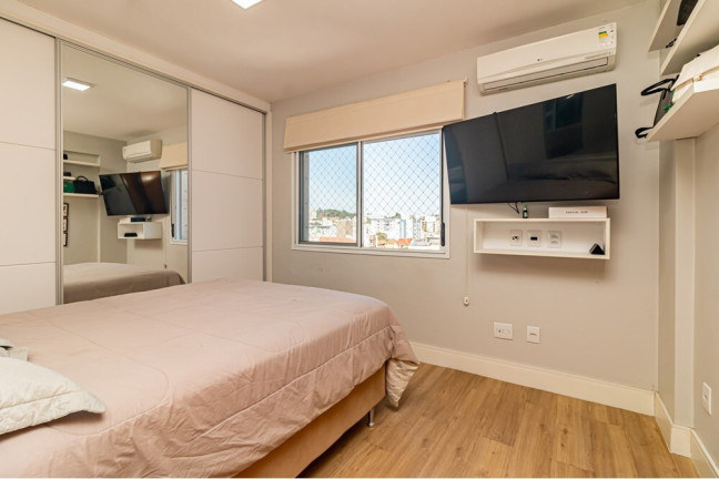 Imagem Imóvel com 2 Quartos à Venda, em Santana - Porto Alegre Imagem Imóvel com 2 Quartos à Venda, em Santana - Porto Alegre