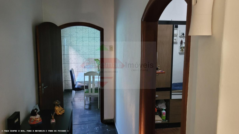 Imagem Casa com 3 Quartos à Venda, 218 m² em Vila Sao Jose - Taubaté Imagem Casa com 3 Quartos à Venda, 218 m² em Vila Sao Jose - Taubaté