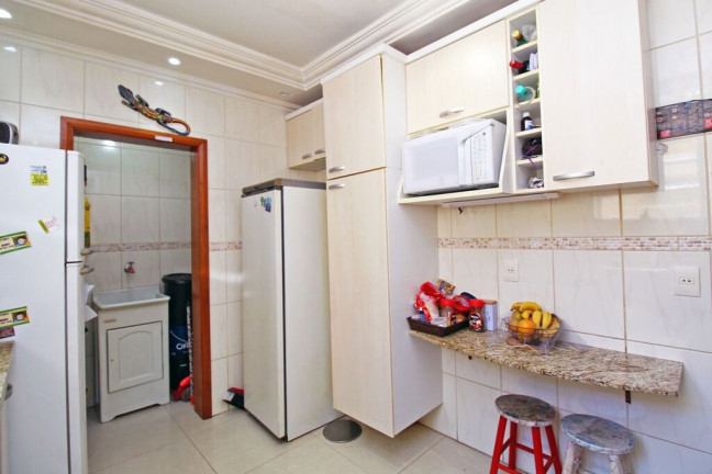 Imagem Apartamento com 4 Quartos à Venda, 77 m² em Passo Da Areia - Porto Alegre Imagem Apartamento com 4 Quartos à Venda, 77 m² em Passo Da Areia - Porto Alegre