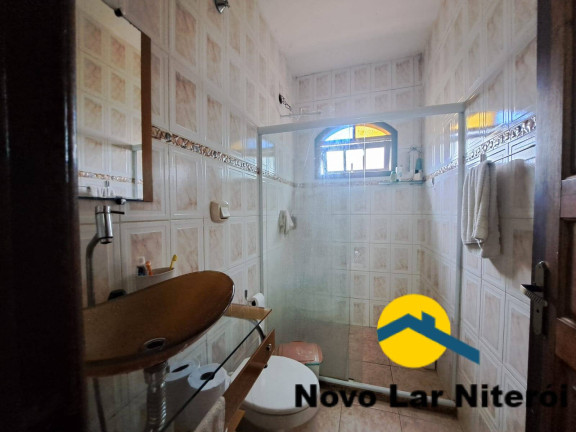Imagem Casa com 4 Quartos à Venda, 210 m² em Parque Nanci - Maricá Imagem Casa com 4 Quartos à Venda, 210 m² em Parque Nanci - Maricá