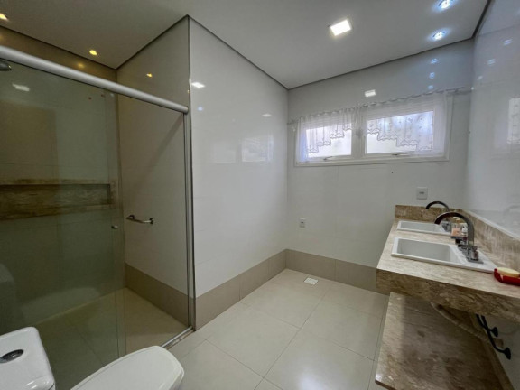 Imagem Casa com 3 Quartos à Venda, 205 m² em Jardim Itália - Cuiabá Imagem Casa com 3 Quartos à Venda, 205 m² em Jardim Itália - Cuiabá