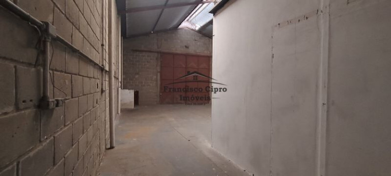 Imagem Sala Comercial para Alugar, 500 m² em Beira Rio Ii - Guaratinguetá Imagem Sala Comercial para Alugar, 500 m² em Beira Rio Ii - Guaratinguetá