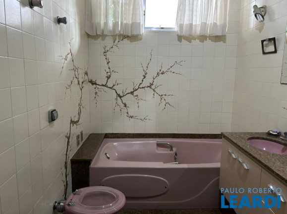Imagem Casa com 5 Quartos à Venda, 463 m² em Vila Assunção - Santo André Imagem Casa com 5 Quartos à Venda, 463 m² em Vila Assunção - Santo André