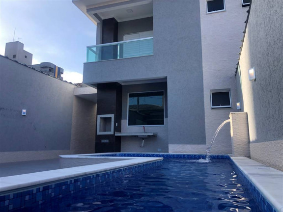 Casa com 3 Quartos à Venda, 135 m² em Tupi - Praia Grande