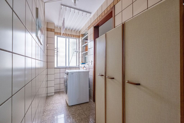 Imagem Apartamento com 2 Quartos à Venda, 74 m² em Centro - Florianópolis Imagem Apartamento com 2 Quartos à Venda, 74 m² em Centro - Florianópolis