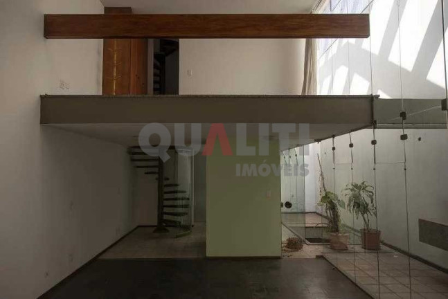 Imóvel Comercial à Venda, 200 m² em Moema - São Paulo