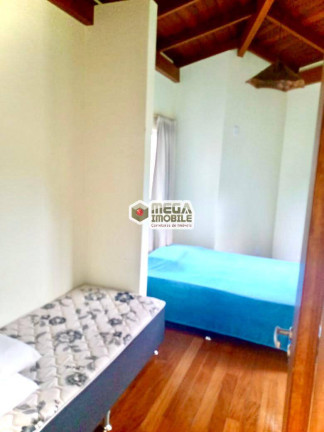 Imagem Casa com 4 Quartos à Venda, 225 m² em Trindade - Florianópolis
