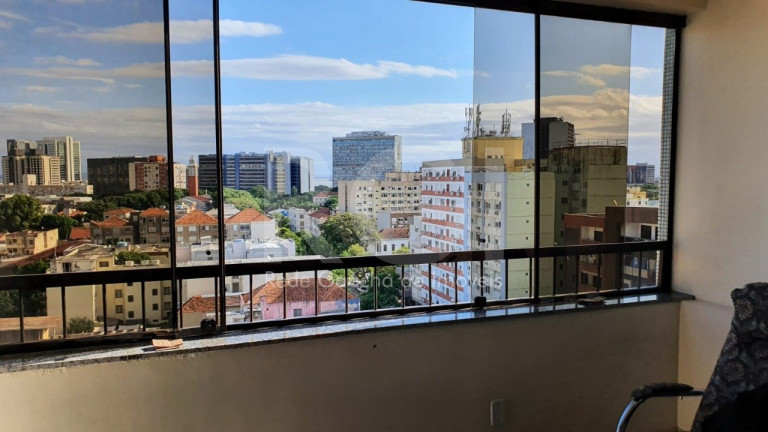 Imagem Apartamento com 3 Quartos à Venda, 123 m² em Cidade Baixa - Porto Alegre Imagem Apartamento com 3 Quartos à Venda, 123 m² em Cidade Baixa - Porto Alegre