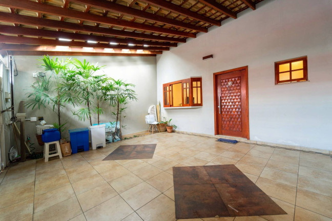 Imagem Casa com 2 Quartos à Venda, 300 m² em Jundiaí Imagem Casa com 2 Quartos à Venda, 300 m² em Jundiaí