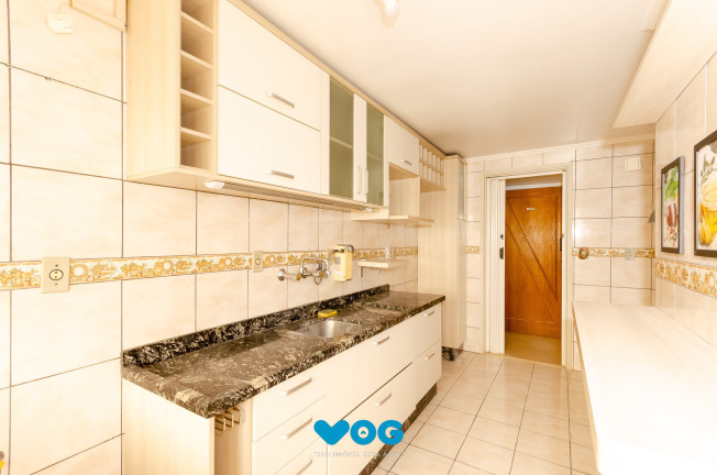 Imagem Imóvel com 2 Quartos à Venda, 72 m² em Santa Cecília - Porto Alegre Imagem Imóvel com 2 Quartos à Venda, 72 m² em Santa Cecília - Porto Alegre