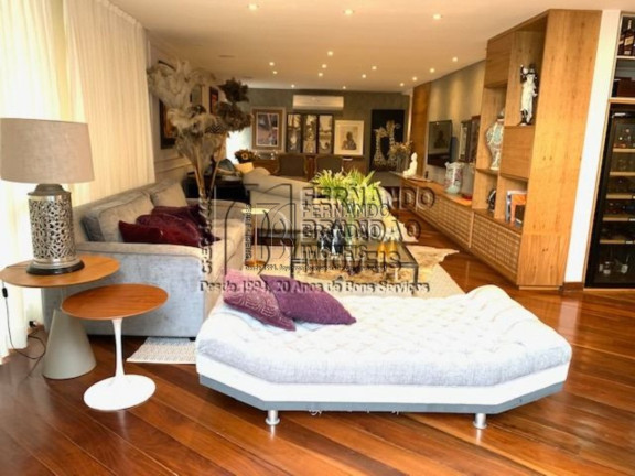 Imagem Imóvel com 4 Quartos à Venda, 750 m² em Barra Da Tijuca - Rio De Janeiro Imagem Imóvel com 4 Quartos à Venda, 750 m² em Barra Da Tijuca - Rio De Janeiro