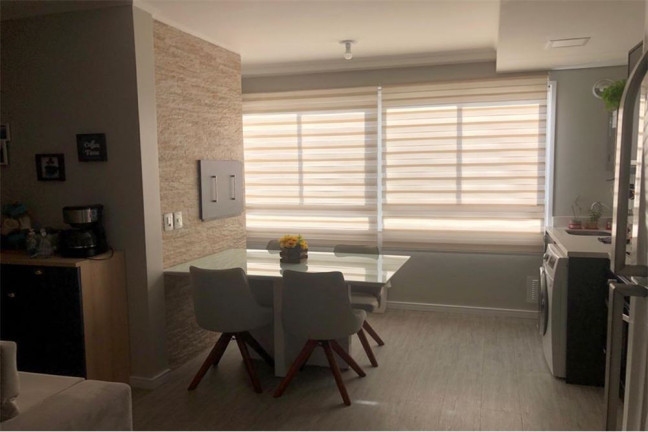 Imagem Imóvel com 2 Quartos à Venda,  em Fátima - Canoas