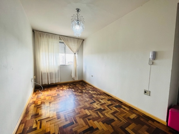 Imagem Imóvel com 3 Quartos à Venda, em Sarandi - Porto Alegre Imagem Imóvel com 3 Quartos à Venda, em Sarandi - Porto Alegre