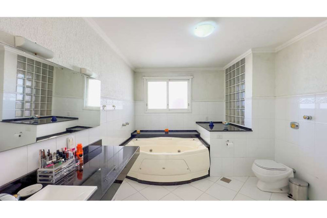 Imagem Casa com 4 Quartos à Venda, 394 m² em Vila Assunção - Porto Alegre Imagem Casa com 4 Quartos à Venda, 394 m² em Vila Assunção - Porto Alegre