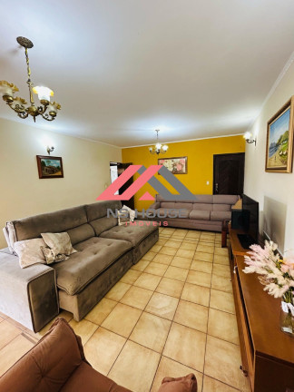 Casa com 5 Quartos à Venda, 320 m² em Vila Aquilino - Santo André