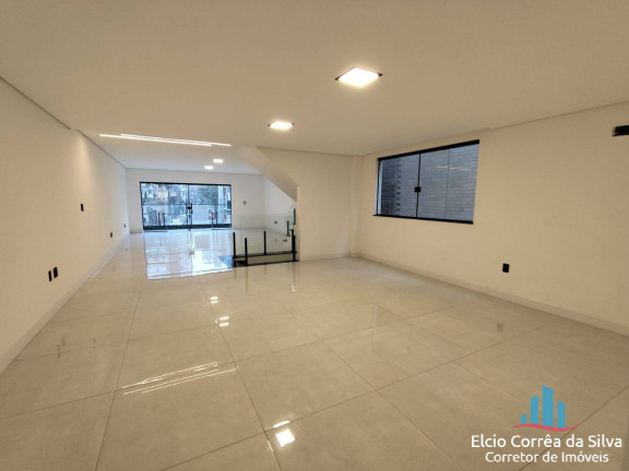 Imagem Casa com 3 Quartos à Venda, 280 m² em Embaré - Santos Imagem Casa com 3 Quartos à Venda, 280 m² em Embaré - Santos