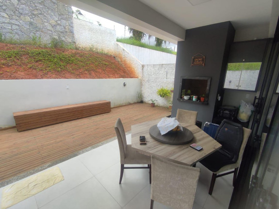 Imagem Casa com 3 Quartos à Venda, 160 m² em Pedra Branca - Palhoça Imagem Casa com 3 Quartos à Venda, 160 m² em Pedra Branca - Palhoça