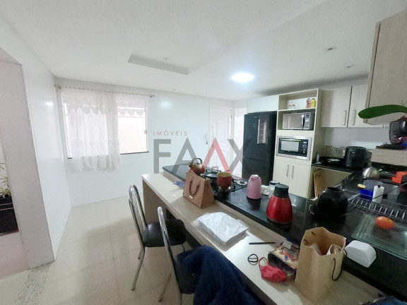 Imagem Casa com 3 Quartos à Venda, 272 m² em Alto Da Xv - Guarapuava Imagem Casa com 3 Quartos à Venda, 272 m² em Alto Da Xv - Guarapuava