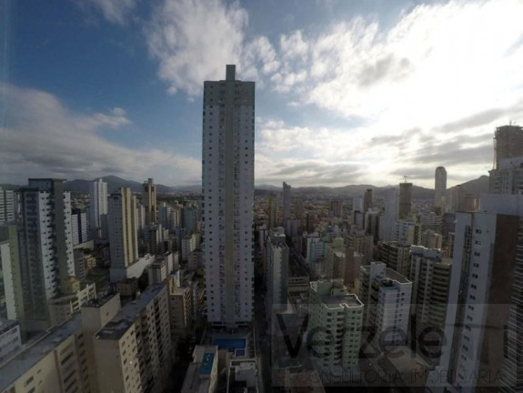 Imagem Apartamento com 3 Quartos à Venda, 151 m² em Centro - Balneário Camboriú Imagem Apartamento com 3 Quartos à Venda, 151 m² em Centro - Balneário Camboriú