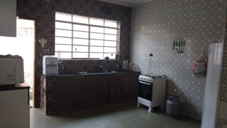 Imagem Casa com 4 Quartos à Venda, 270 m² em Parque São Jorge - Taubaté Imagem Casa com 4 Quartos à Venda, 270 m² em Parque São Jorge - Taubaté