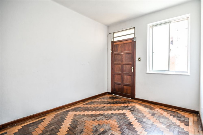 Imagem Imóvel com 1 Quarto à Venda, em Passo Da Areia - Porto Alegre Imagem Imóvel com 1 Quarto à Venda, em Passo Da Areia - Porto Alegre
