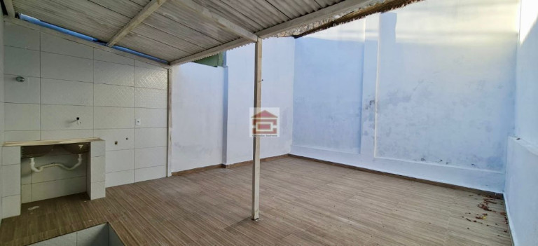 Imagem Casa com 4 Quartos à Venda, 280 m² Imagem Casa com 4 Quartos à Venda, 280 m²