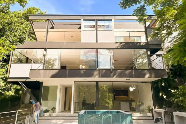 Imagem Casa com 5 Quartos à Venda, 600 m² em Itanhangá - Rio De Janeiro Imagem Casa com 5 Quartos à Venda, 600 m² em Itanhangá - Rio De Janeiro