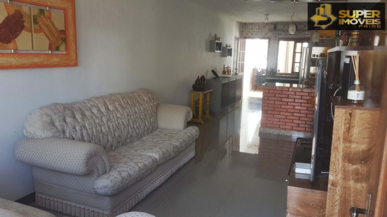 Casa com 2 Quartos à Venda, 300 m² em Laranjal - Pelotas