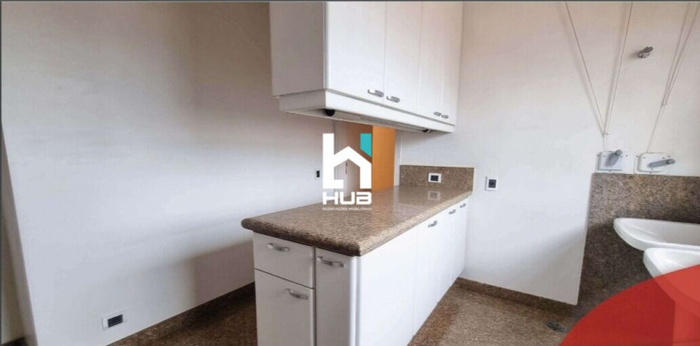 Imagem Apartamento com 3 Quartos à Venda, 274 m²