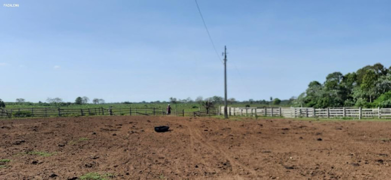 Imagem Fazenda à Venda, 1.400 m² em Alenquer