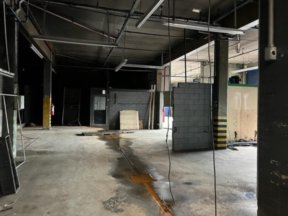 Imagem Galpão à Venda ou Locação, 1.780 m² em Vila Amorim - Suzano Imagem Galpão à Venda ou Locação, 1.780 m² em Vila Amorim - Suzano