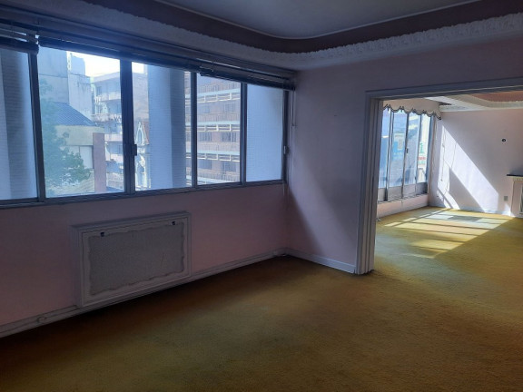 Imagem Apartamento com 3 Quartos à Venda, 172 m² em Centro Histórico - Porto Alegre Imagem Apartamento com 3 Quartos à Venda, 172 m² em Centro Histórico - Porto Alegre