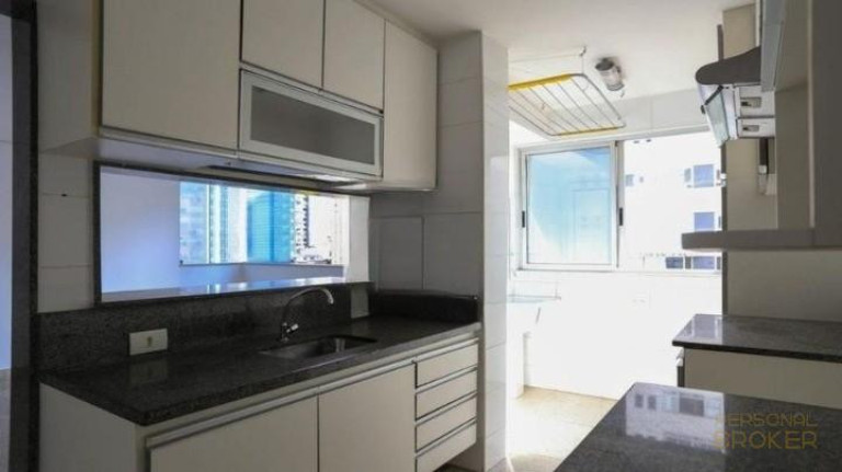 Imagem Apartamento com 2 Quartos à Venda, 70 m² em Savassi - Belo Horizonte Imagem Apartamento com 2 Quartos à Venda, 70 m² em Savassi - Belo Horizonte