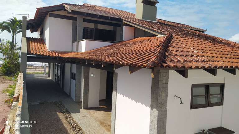 Imagem Sobrado com 6 Quartos à Venda, 499 m² em Balneário Uirapuru - Itapoá Imagem Sobrado com 6 Quartos à Venda, 499 m² em Balneário Uirapuru - Itapoá