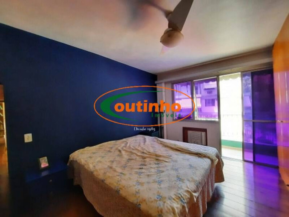 Imagem Apartamento com 4 Quartos à Venda, 150 m² em Tijuca - Rio De Janeiro Imagem Apartamento com 4 Quartos à Venda, 150 m² em Tijuca - Rio De Janeiro