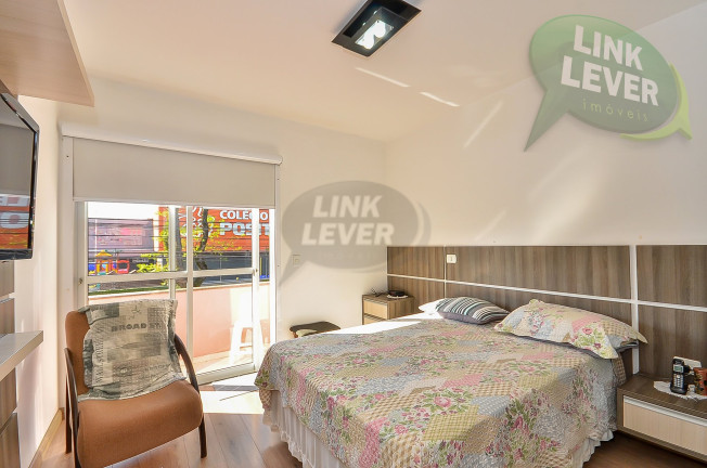 Imagem Sobrado com 3 Quartos à Venda, 164 m² em Boa Vista - Curitiba