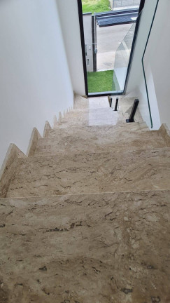Imagem Casa com 3 Quartos à Venda, 250 m² em Chácara Jaguari (fazendinha) - Santana De Parnaíba Imagem Casa com 3 Quartos à Venda, 250 m² em Chácara Jaguari (fazendinha) - Santana De Parnaíba
