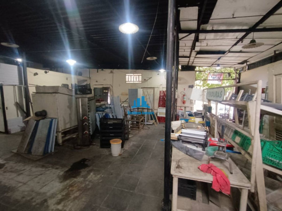 Imagem Galpão para Alugar, 100 m² em Santa Rosa - Niterói