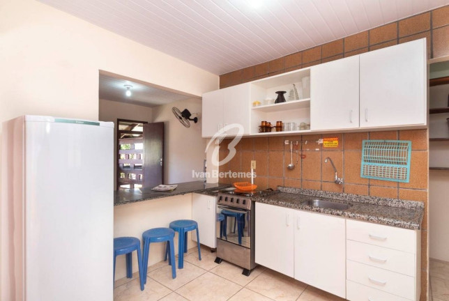 Imagem Apartamento com 2 Quartos para Temporada, em Canto Grande - Bombinhas Imagem Apartamento com 2 Quartos para Temporada, em Canto Grande - Bombinhas