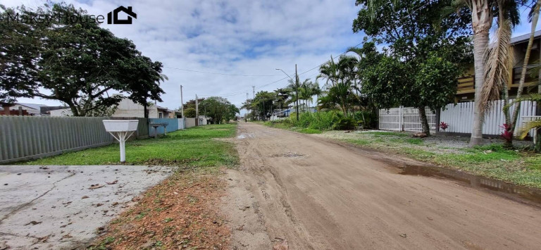 Imagem Casa com 2 Quartos à Venda, 59 m² em Bal. Nereidas - Guaratuba Imagem Casa com 2 Quartos à Venda, 59 m² em Bal. Nereidas - Guaratuba