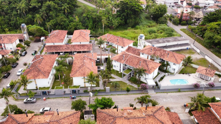 Imagem Apartamento com 3 Quartos à Venda, 70 m² em Canasvieiras - Florianópolis Imagem Apartamento com 3 Quartos à Venda, 70 m² em Canasvieiras - Florianópolis