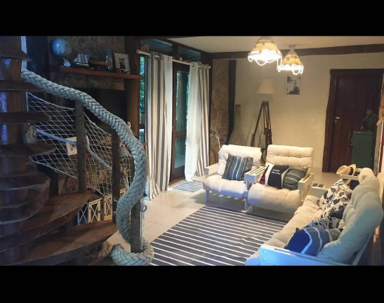 Imagem Casa com 2 Quartos para Temporada, 210 m² em Ubatumirim - Ubatuba Imagem Casa com 2 Quartos para Temporada, 210 m² em Ubatumirim - Ubatuba