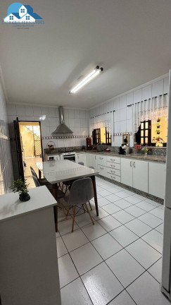 Imagem Casa com 4 Quartos à Venda, 200 m² em Jardim São Nicolau - São Paulo
