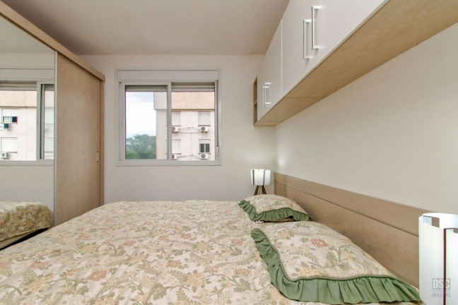Imagem Imóvel com 2 Quartos à Venda, 56 m² em Cavalhada - Porto Alegre Imagem Imóvel com 2 Quartos à Venda, 56 m² em Cavalhada - Porto Alegre