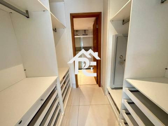 Imagem Apartamento com 4 Quartos à Venda, 140 m² em Icaraí - Niterói