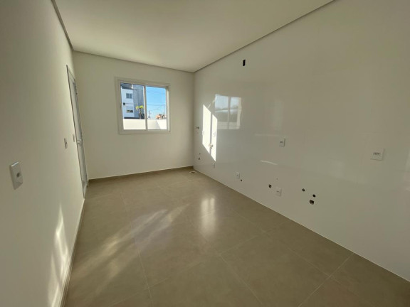Imagem Casa com 3 Quartos à Venda,  em Mário Quintana - Porto Alegre