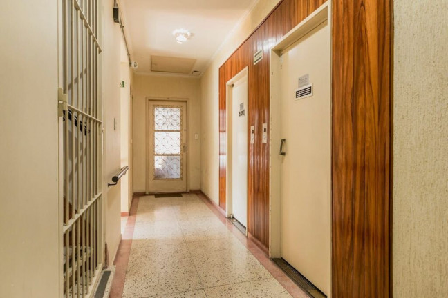 Imagem Imóvel com 3 Quartos à Venda, 183 m² em Centro Histórico - Porto Alegre Imagem Imóvel com 3 Quartos à Venda, 183 m² em Centro Histórico - Porto Alegre