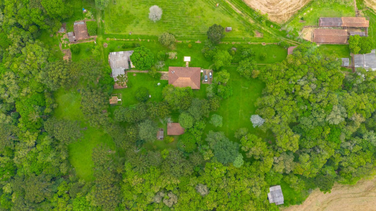 Imagem Imóvel com 4 Quartos à Venda, 411.400 m² em S/n - Lapa Imagem Imóvel com 4 Quartos à Venda, 411.400 m² em S/n - Lapa