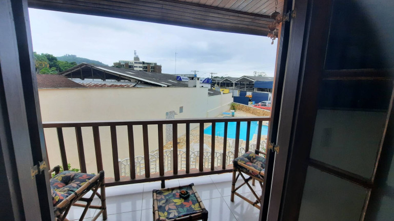 Imagem Casa com 2 Quartos à Venda, 95 m² em Tabatinga - Caraguatatuba